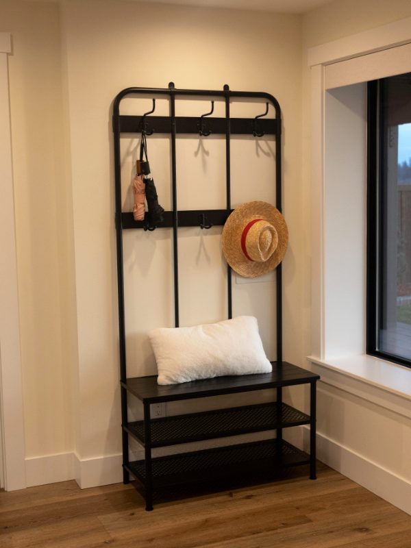 Entrance with a bench and coat rack